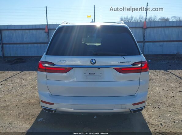 5UXCX4C55KLS38062 2019 BMW X7 White 
