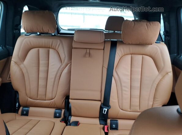 5UXCX6C06M9E93662 2021 BMW X7 Синий Вид задних сидений