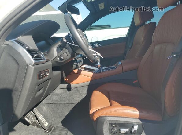 5UXCY6C03P9R77741 2023 BMW X6 White Vista interior delantera