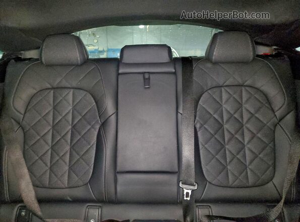 5UXCY6C05P9N73310 2023 BMW X6 Red Vista de los asientos traseros