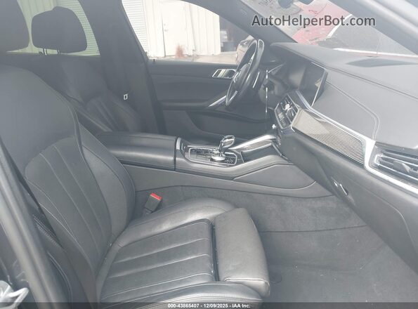 5UXCY8C07M9H53236 2021 BMW X6 Gray Widok wnętrza z przodu