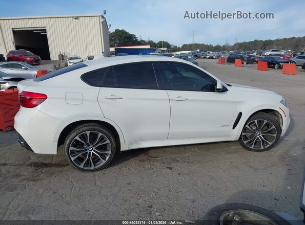 5UXKU2C57J0X51077 2018 BMW X6 White უკანა სალონის ხედი