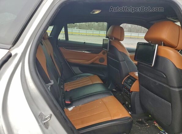 5UXKU6C51G0S82472 2016 BMW X6 Белый Вид задней части салона