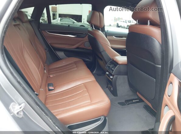 5UXKU6C57KLP60465 2019 BMW X6 Gray VIN կոդի պիտակի տեսք