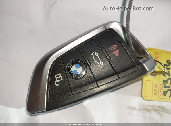 5UXKU6C57KLP60465 2019 BMW X6 Gray Առջևի վահանակի տեսք