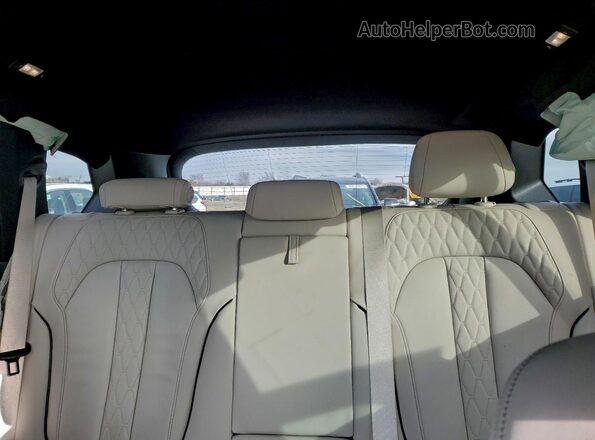 5UXTA6C00P9N95266 2023 BMW X5 White Հետևի նստատեղերի տեսք