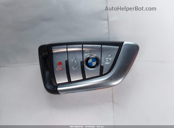 5UXTA6C02M9F86597 2021 BMW X5 Dark Blue Առջևի վահանակի տեսք