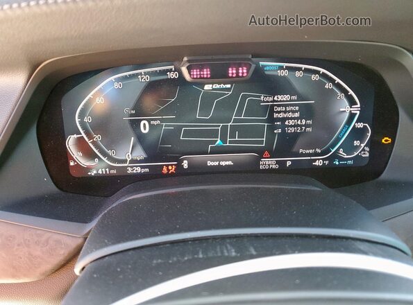 5UXTA6C03P9N69356 2023 BMW X5 White ხელსაწყოთა პანელის ხედი