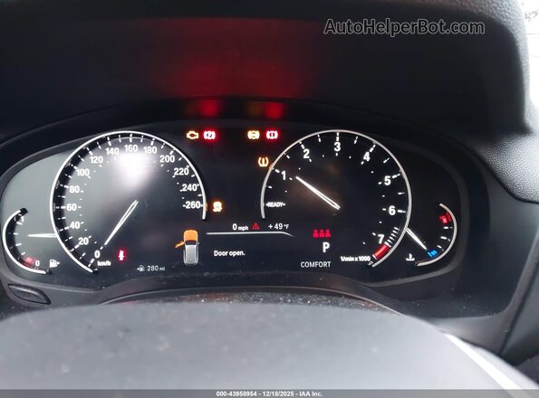 5UXTR9C5XJLC80249 2018 BMW X3 White 