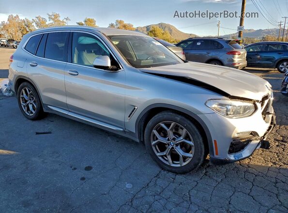 5UXTS1C09M9H15211 2021 BMW X3 Silver Przód prawy