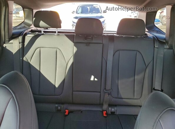 5UXTY3C00M9E60720 2021 BMW X3 Blue უკანა სავარძლების ხედი