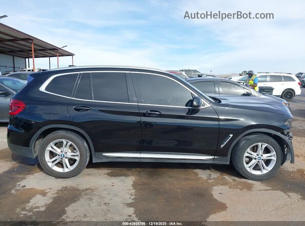 5UXTY3C01LLE55253 2020 BMW X3 Black Widok wnętrza z tyłu