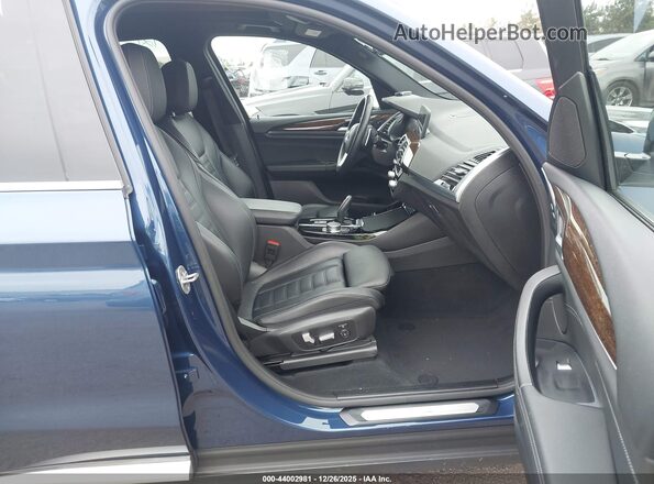 5UXTY3C01M9F54007 2021 BMW X3 Blue Вид салону спереду