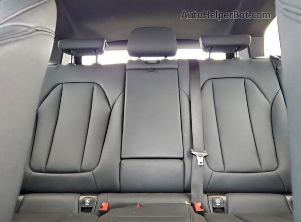 5UXTY3C09L9C69473 2020 BMW X3 Black Widok tylnych siedzeń
