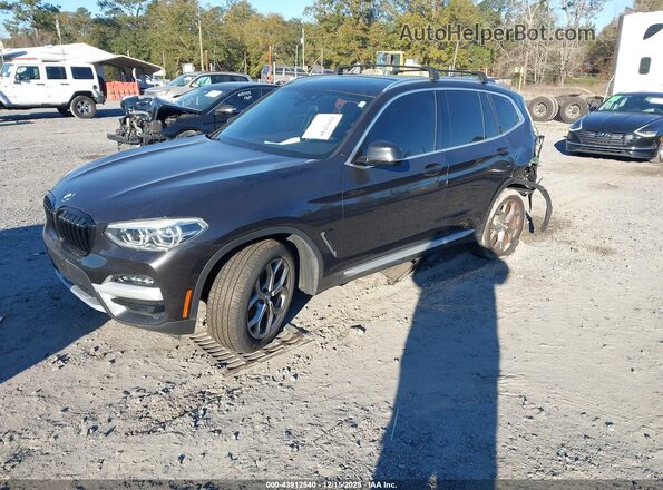 5UXTY5C05M9F93923 2021 BMW X3 Gray წინა მარცხენა ხედი სამი მეოთხედიდან