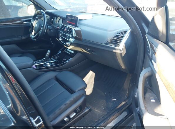 5UXTY5C05M9F93923 2021 BMW X3 Gray წინა სალონის ხედი