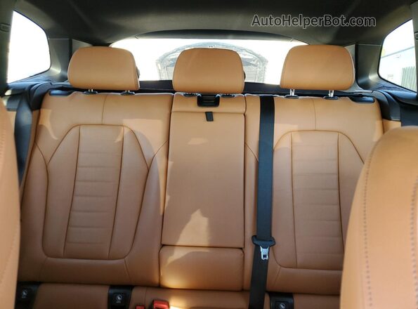 5UXTY5C09M9E16324 2021 BMW X3 Черный 