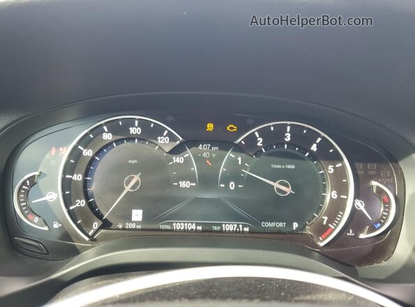5UXUJ3C51KLG53902 2019 BMW X4 Red Вид щитка приладів