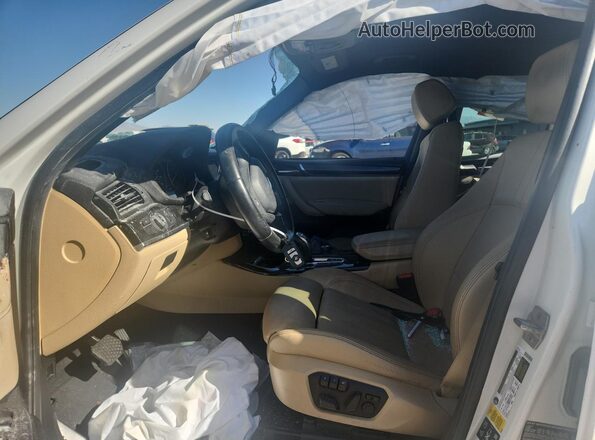 5UXWX9C50G0D89106 2016 BMW X3 Белый Вид салона спереди