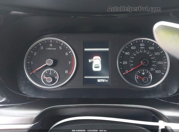 5XXG44J81RG261244 2024 KIA K5 White Вид задніх сидінь