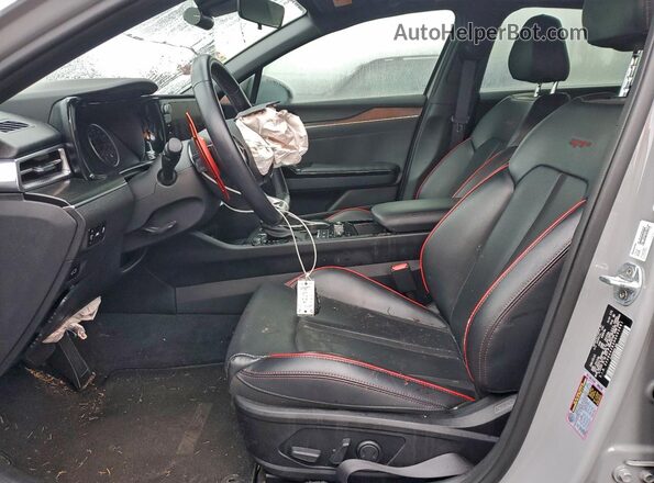 5XXG44J85NG095661 2022 KIA K5 Gray Widok wnętrza z przodu