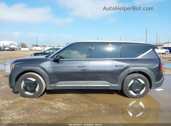 5XYAFFS54TG005280 2026 KIA EV9 Gray 