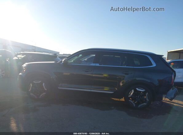 5XYP34GC5PG339399 2023 KIA TELLURIDE Black Widok wnętrza z tyłu