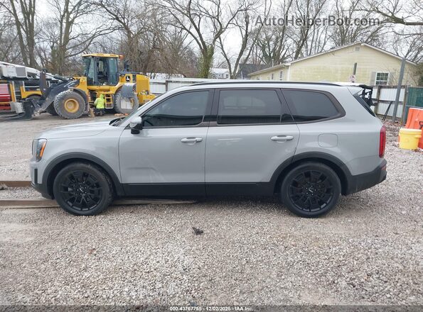 5XYP5DHC8NG314325 2022 KIA TELLURIDE Gray Widok wnętrza 360 stopni