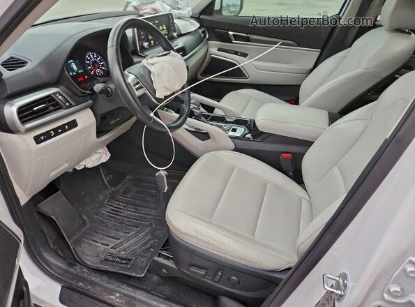 5XYP6DHC0MG144196 2021 KIA TELLURIDE White წინა სალონის ხედი