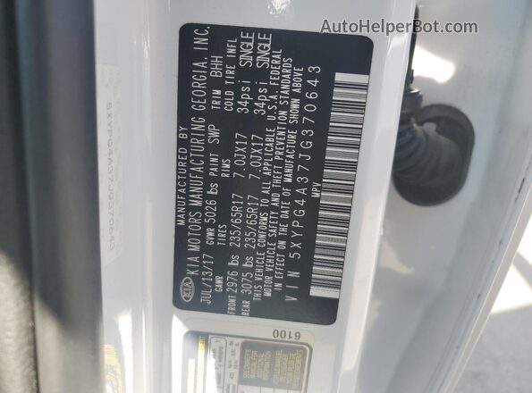 5XYPG4A37JG370643 2018 KIA SORENTO White 