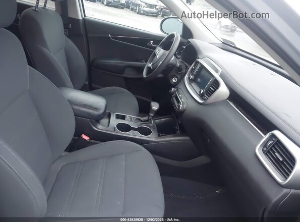 5XYPGDA57KG559246 2019 KIA SORENTO Silver 