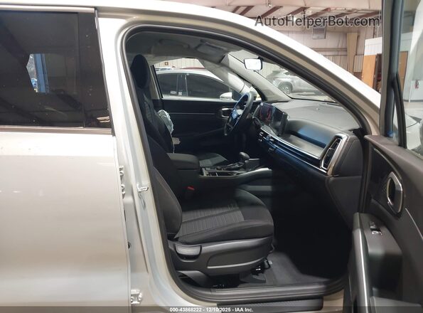 5XYRG4JC2TG419095 2026 KIA SORENTO Gray წინა სალონის ხედი