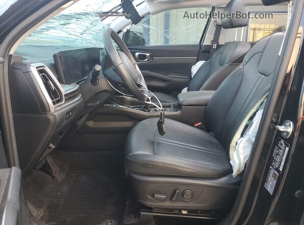 5XYRH4JFXRG252811 2024 KIA SORENTO Черный Вид салона спереди