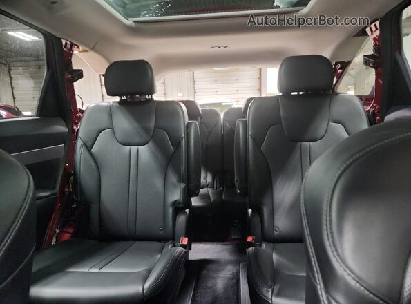 5XYRHDLFXNG112782 2022 KIA SORENTO Red Widok tylnych siedzeń