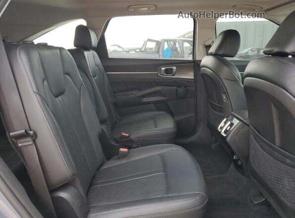 5XYRK4LF0NG148191 2022 KIA SORENTO Gray Սալոնի հետևի տեսք