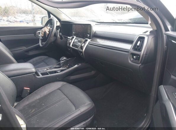5XYRL4LC7NG125221 2022 KIA SORENTO Gray Front interior view