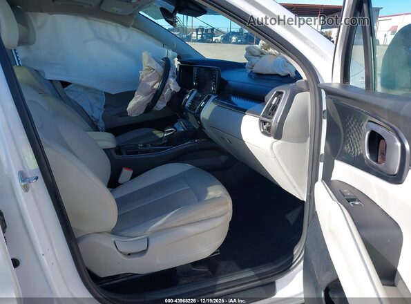 5XYRL4LC9PG217885 2023 KIA SORENTO Белый Вид салона спереди