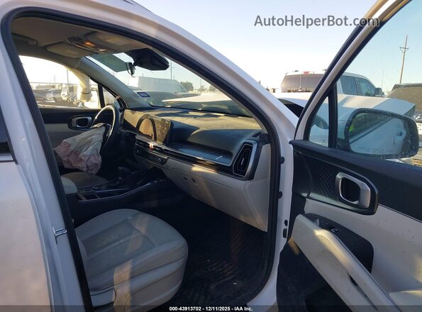 5XYRLDJC3RG302193 2024 KIA SORENTO White Front interior view