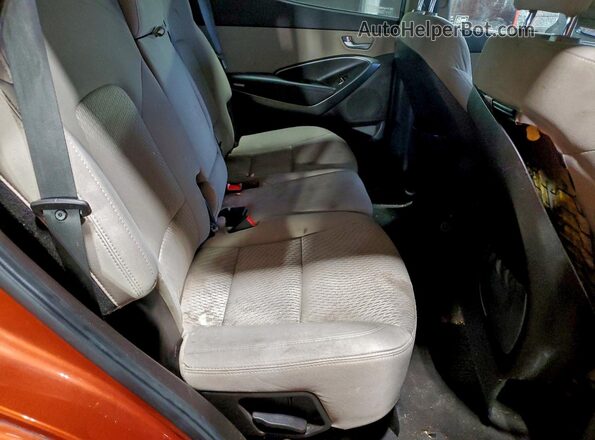 5XYZTDLB5HG422175 2017 HYUNDAI SANTA Оранжевый Вид задней части салона