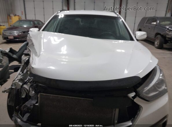 5XYZUDLB4JG543525 2018 HYUNDAI SANTA FE SPORT White 