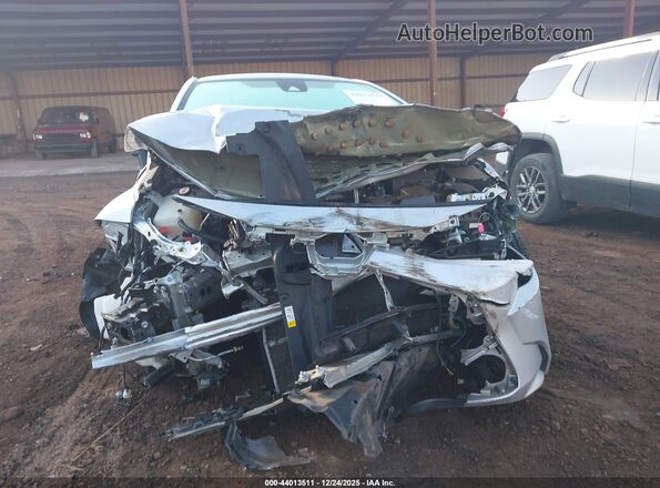 5YFEPMAE3NP322616 2022 TOYOTA LL Серебряный Вид спереди