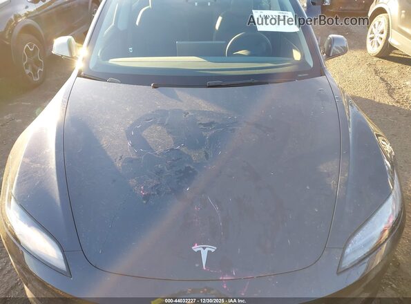 5YJ3E1EA2RF864536 2024 TESLA MODEL 3 Серый Вид сзади