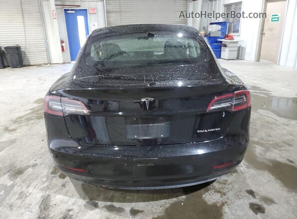 5YJ3E1EB0JF093992 2018 TESLA MODEL Black უკანა ხედი