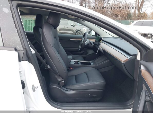 5YJ3E1EB1NF329295 2022 TESLA MODEL 3 White Widok wnętrza z przodu