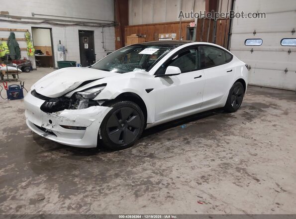 5YJ3E1EB3NF360810 2022 TESLA MODEL 3 White Առջևի ձախ երեք քառորդ տեսարան