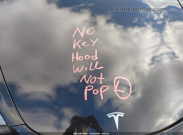 5YJ3E1EB4NF189811 2022 TESLA MODEL 3 Black სალონის 360-გრადუსიანი ხედი
