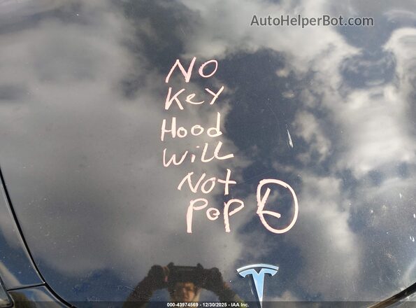 5YJ3E1EB4NF189811 2022 TESLA MODEL 3 Black წინა სალონის ხედი