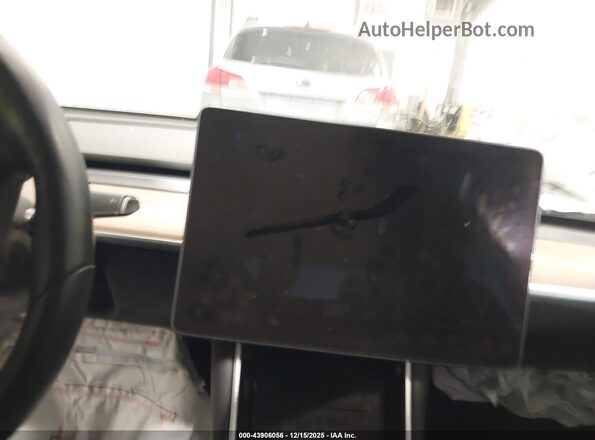 5YJ3E1EB6LF712291 2020 TESLA MODEL 3 White Rear seats view
