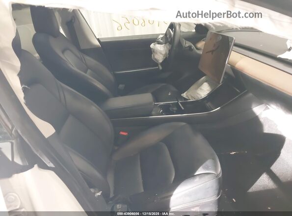5YJ3E1EB6LF712291 2020 TESLA MODEL 3 White Front interior view