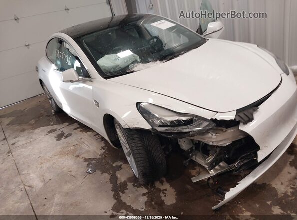 5YJ3E1EB6LF712291 2020 TESLA MODEL 3 White Front view